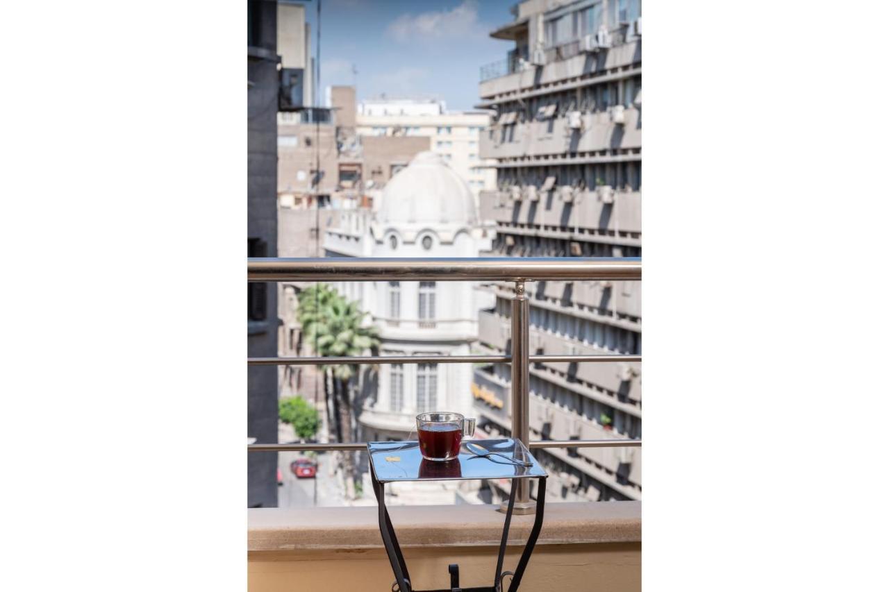 The Red-hot Retro 2bdr Cairo's Downtown * Il Cairo