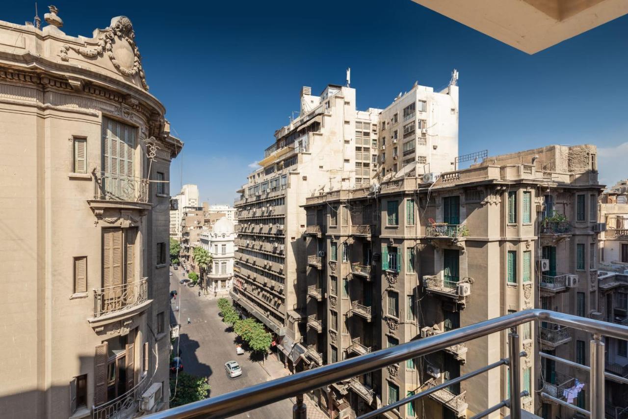 The Red-hot Retro 2bdr Cairo's Downtown *