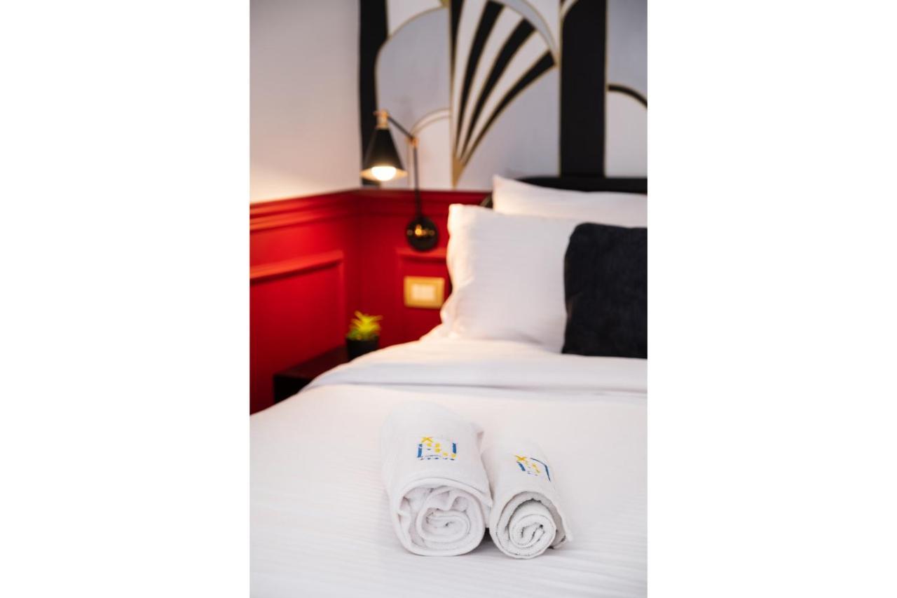 Appartamento The Red-hot Retro 2bdr Cairo's Downtown Il Cairo